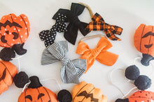 Load image into Gallery viewer, Monthly Subscription Bow Box