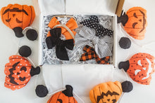 Load image into Gallery viewer, Monthly Subscription Bow Box